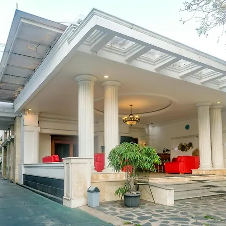 Urbanview Omah Pari Boutique Hotel-2