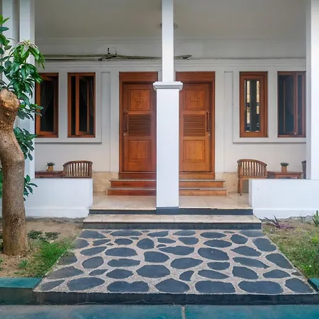 Urbanview Omah Pari Boutique Hotel-3