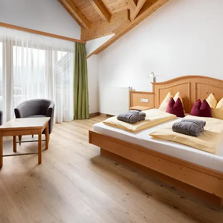 Hotel Koenigsleiten Vital Alpin-2