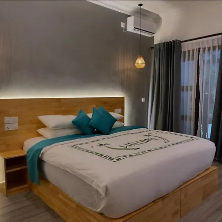 Dhigurah Beach Inn-2