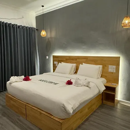 Dhigurah Beach Inn-3
