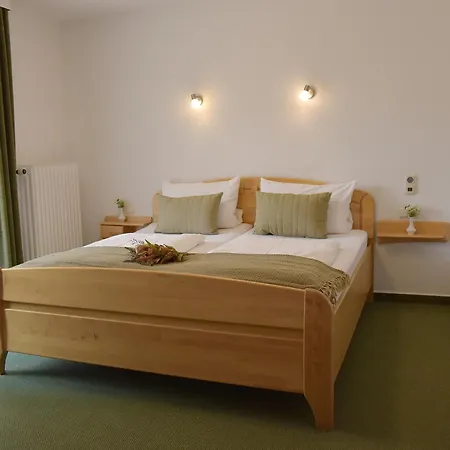 Pension Haus Bambi-2