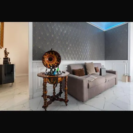 Daphne Trevi Suites-3