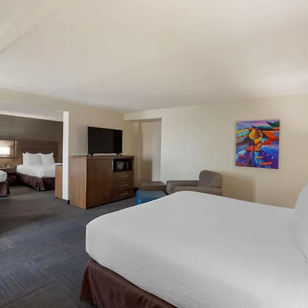 Best Western Plus Toronto Airport Hotel-3