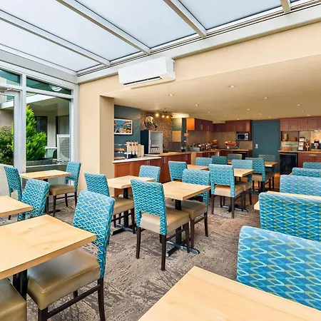 Best Western Plus Inner Harbour Hotel-2