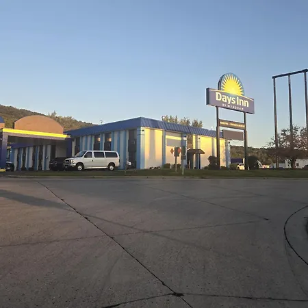 Days Inn By Wyndham Portage Cascade Mountain Area-2