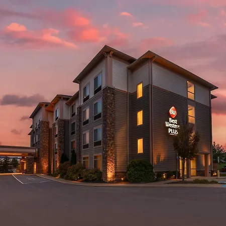 Best Western Plus University Park Inn & Suites-2