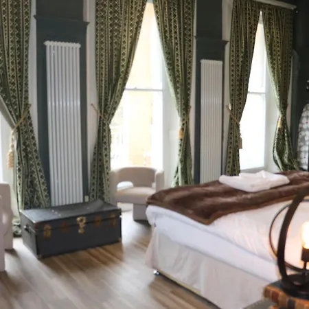 Rooms On The Prom-3