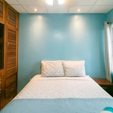 Aqua Point Condos Rentals-3