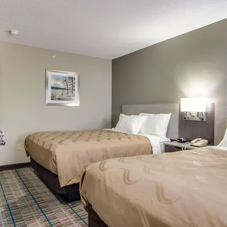Quality Inn & Suites Grove City-Outlet Mall-2