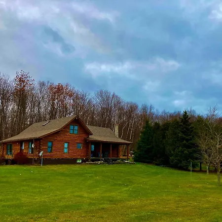 Garden Grove Retreat & Lodging Near Pictured Rocks, Fayette, Trails-2