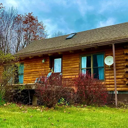 Garden Grove Retreat & Lodging Near Pictured Rocks, Fayette, Trails-3
