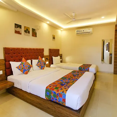 Fabhotel Peninsula - Nr Csmt Station-3