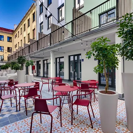 Livensa Living Studios Valencia Viveros-3