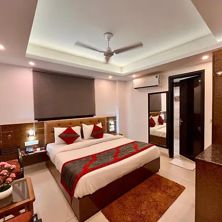 Hotel The Gold Inn - Walking Distance From Gaffar Market Karol Bagh Delhi-2