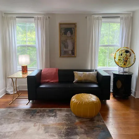 Trouvaille House Suite 3 Klimt Suite-3
