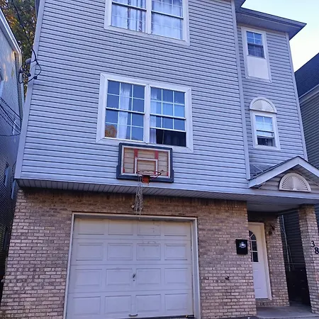 Fada Guest House - 38 Yates Ave Newark-2