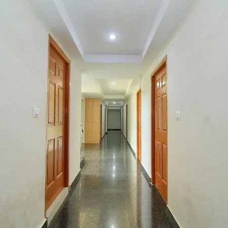 Hotel Srees-3