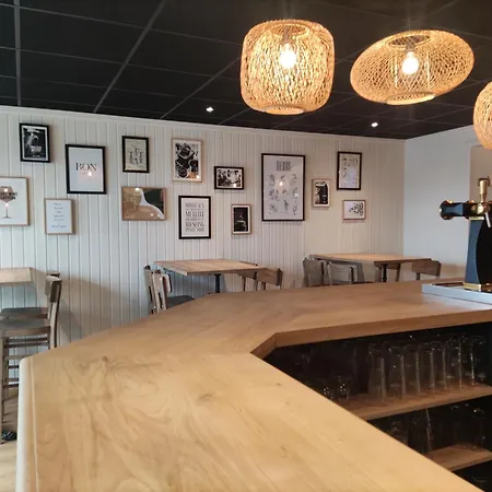 Le Bistro-2
