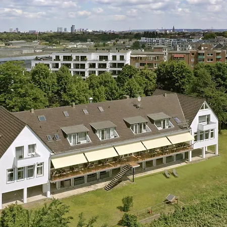 Faehrhaus Hotel Am Rhein By Mayburgh-3