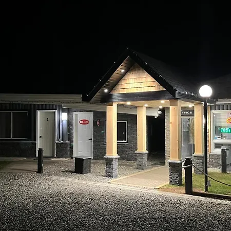 Mystic Isle Motel-2