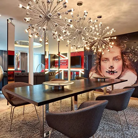 W London-2