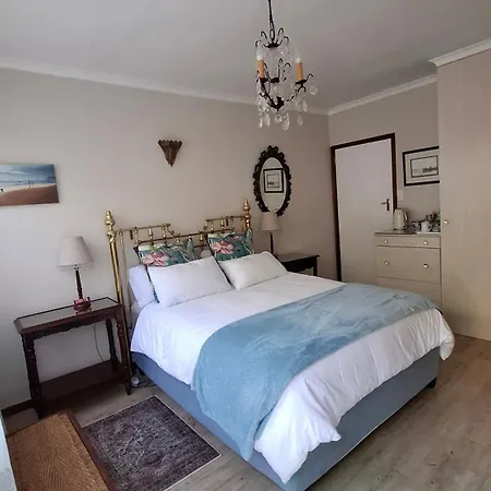 Belle Vue Guesthouse-3