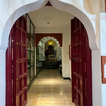 Hari Niwas Guest House-3