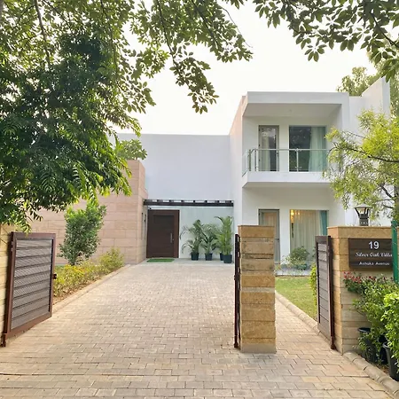 Karma Lakelands Golf Resort & Residences-3