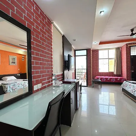 Fernandes Complex-3