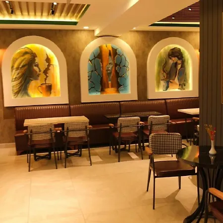 Sapran Deluxe Hotel-3
