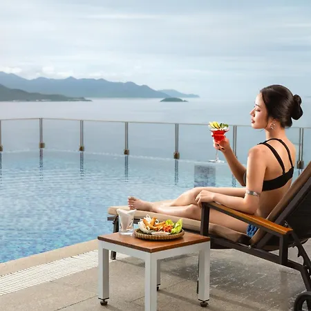 Green Beach Hotel Nha Trang-2