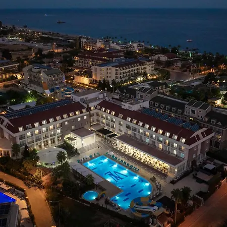 White Lilyum Hotel-3