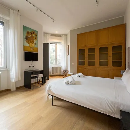 RRRapido Holy Suites&Rooms - Via Sardegna-3