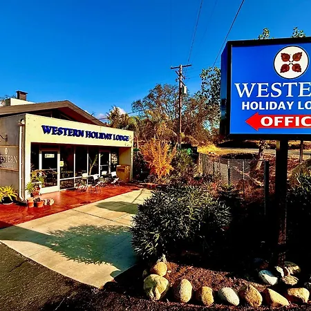 Western Holiday Lodge-3