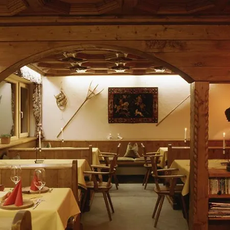 Hotel Garni Ernst Falch-2