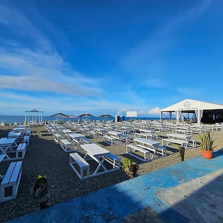 Pacific Crown Hotel-3
