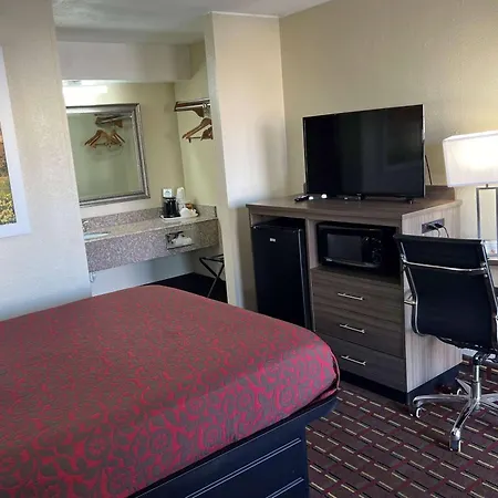 Days Inn By Wyndham El Reno-2