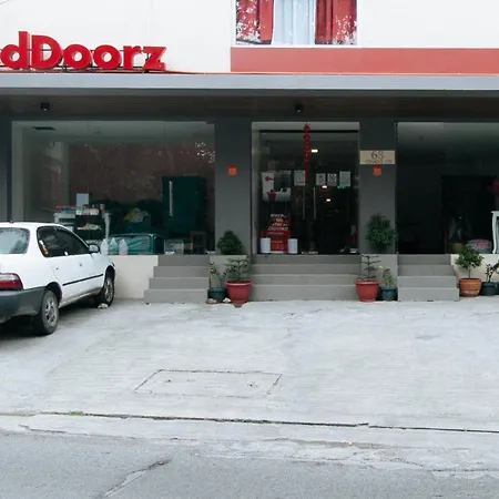 Reddoorz Near Fernwoods Garden Quezon City-3