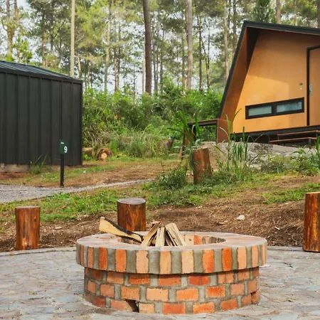 Bobocabin Cikole, Bandung-3