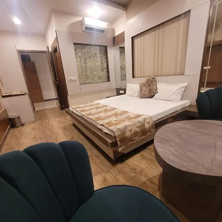 The Aura Grand Hotel & Banquet - A Unit Of Sitara Kollection Hotels-2