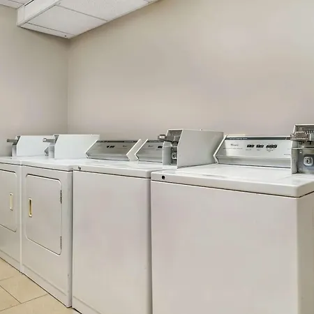 Country Inn & Suites By Radisson, Rossford - Toledo South-2