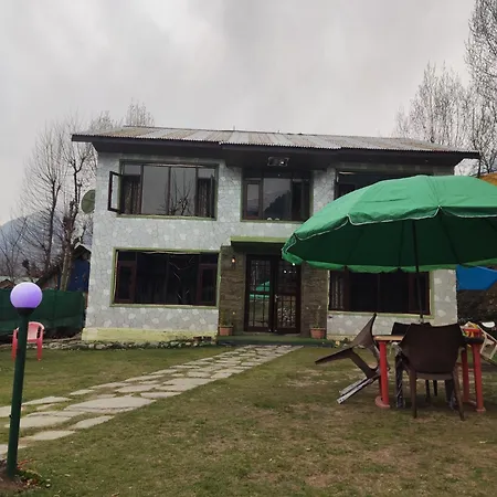 Dreamland Cottage-2