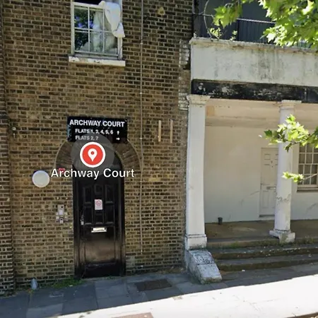 Archway Court-3