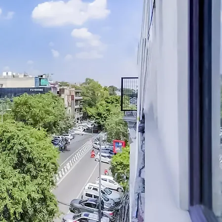 Bliss Stays Near Lajpat Nagar Metro Station-3