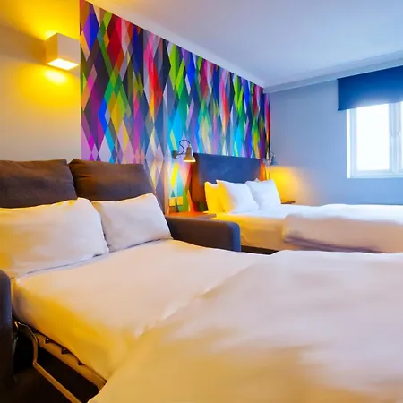 Village Hotel Manchester Hyde-3