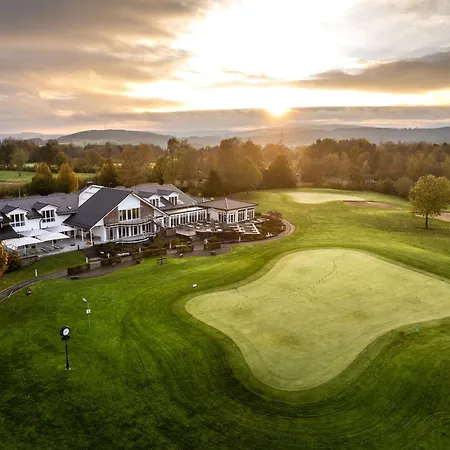Gut Heckenhof Hotel&Golfresort an der Sieg GmbH&Co. KG-3
