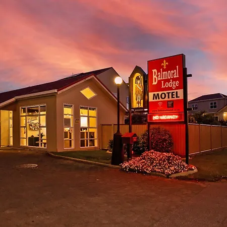 Balmoral Lodge Motel-2