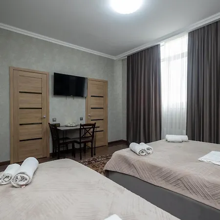 Iris Hotel-2