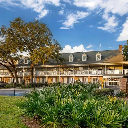 Best Western Plus St. Simons-3